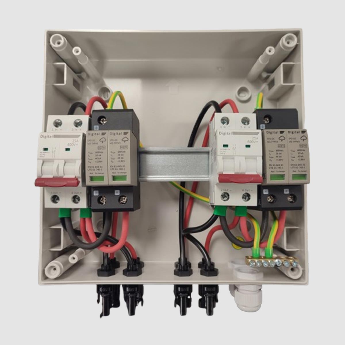 Coffret DC 1 String Tracker 1 + 1 String Tracker 2 - 25A - 600VDC