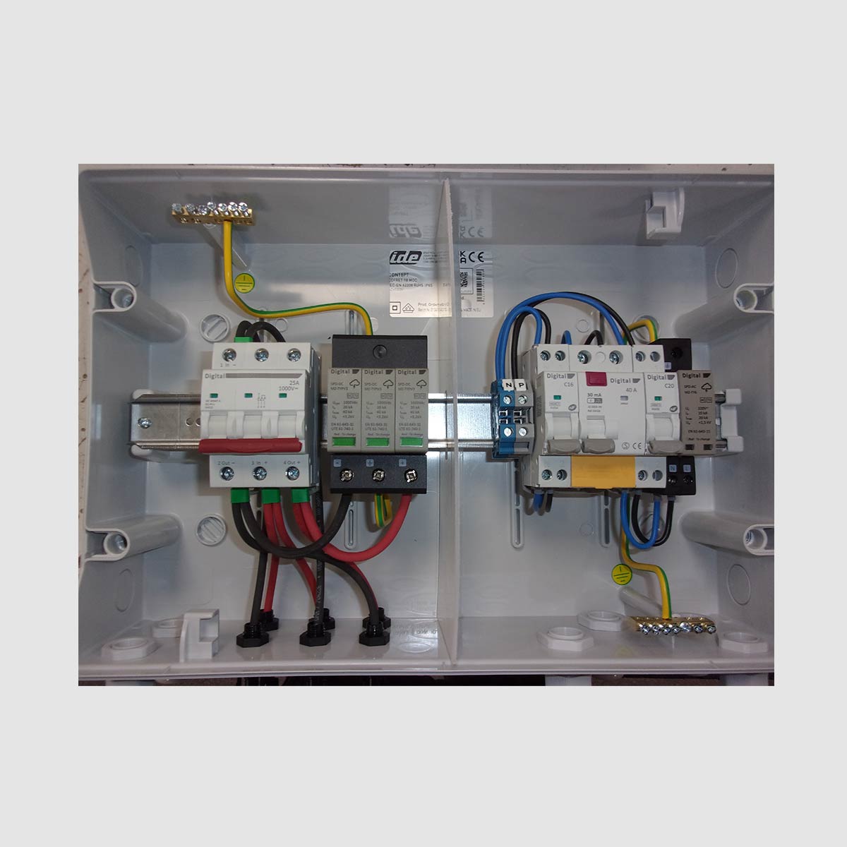 Coffret de Protection PV Duo AC-DC - 3Kw Monophasé - 2MPPT (2 Strings / MPPT) - WA